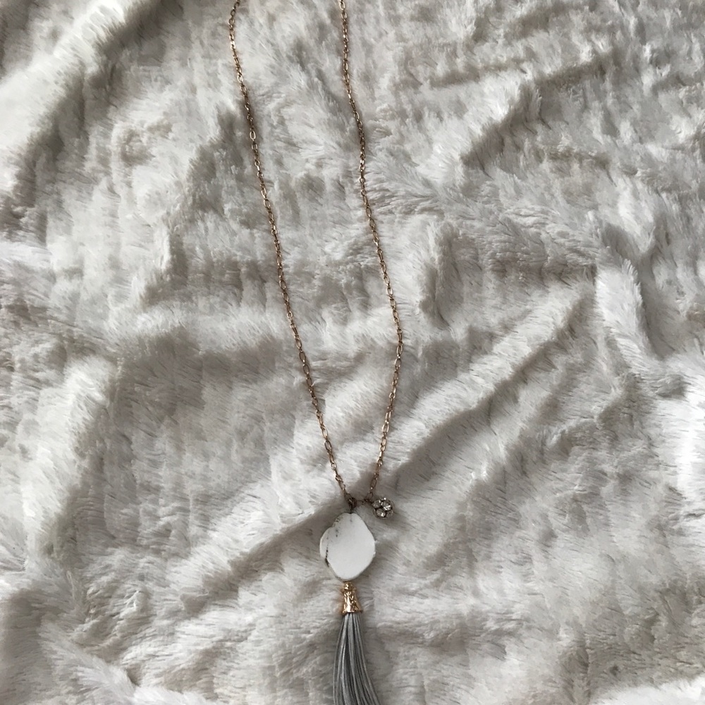 Stone tassel long necklace - Picture 2 of 2